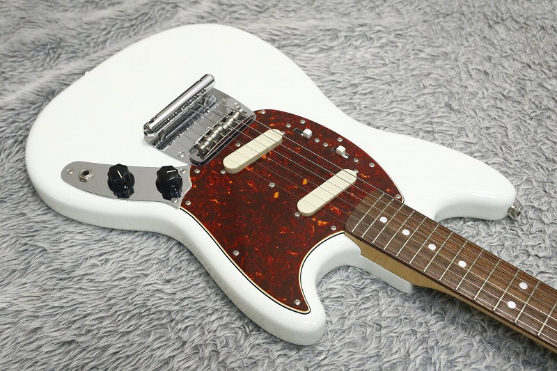 Fender 2021 collection MIJ Traditional 60s Mustang Olympic