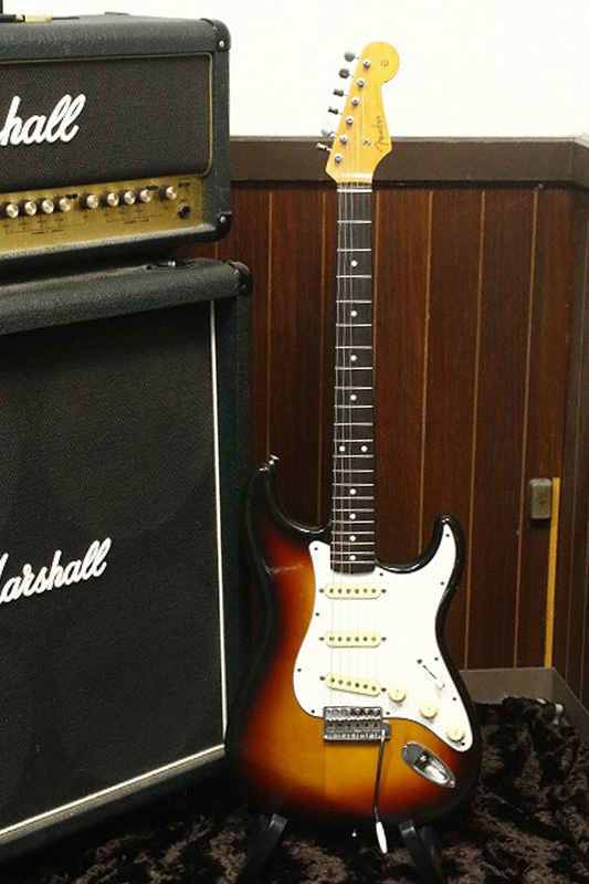 Rare Fender Japan '62 reissue Stratocaster STD-62 3TS