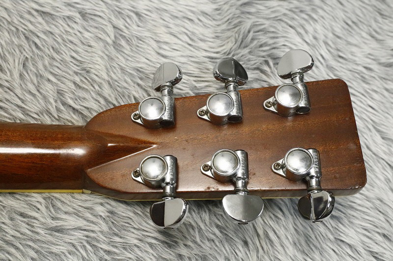 1026 pyzar【78年製】CAT'S EYES CE-800 Cat's eyes CE-800 / FISHMAN Humbucking P.U. 1979年 弾く！ - YouTube